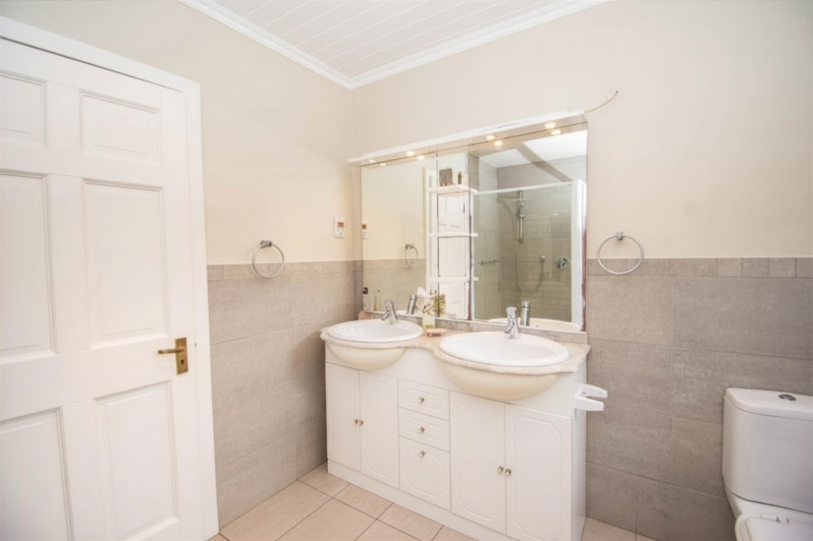 3 Bedroom Property for Sale in Helderberg Estate Western Cape